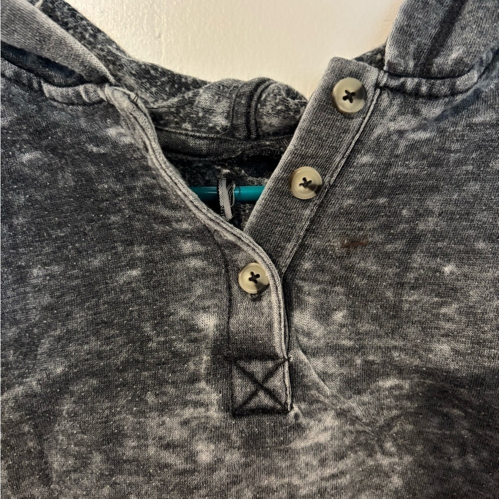 Gray Hooded Cover - Picture 2 of 7